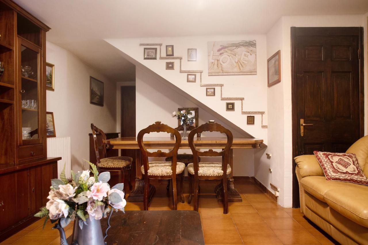 Ferienwohnung Casa Flora Porto Ceresio Exterior foto