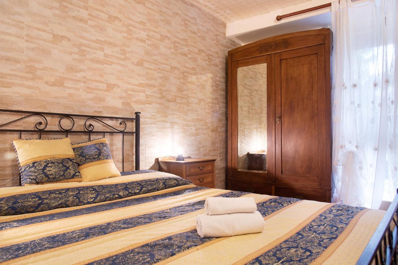 Ferienwohnung Casa Flora Porto Ceresio Exterior foto